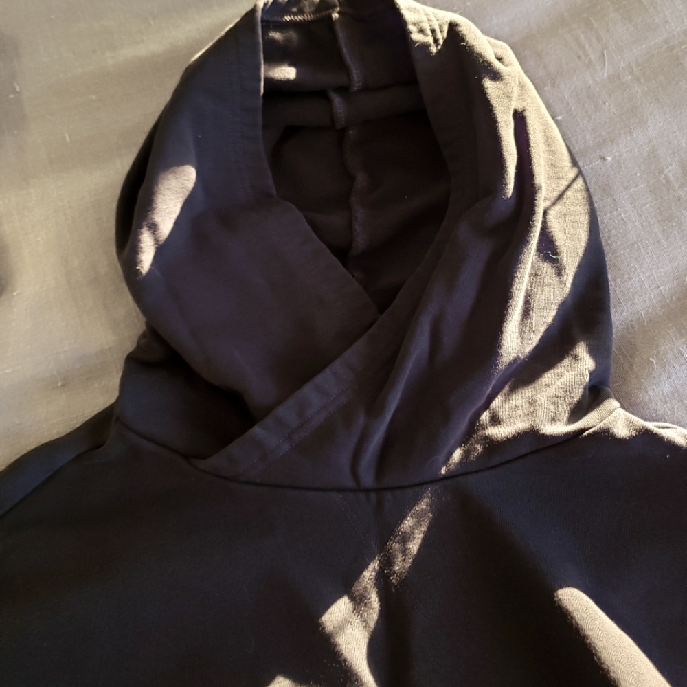 Fabletics black hoodies with asymmetric hood and split sides